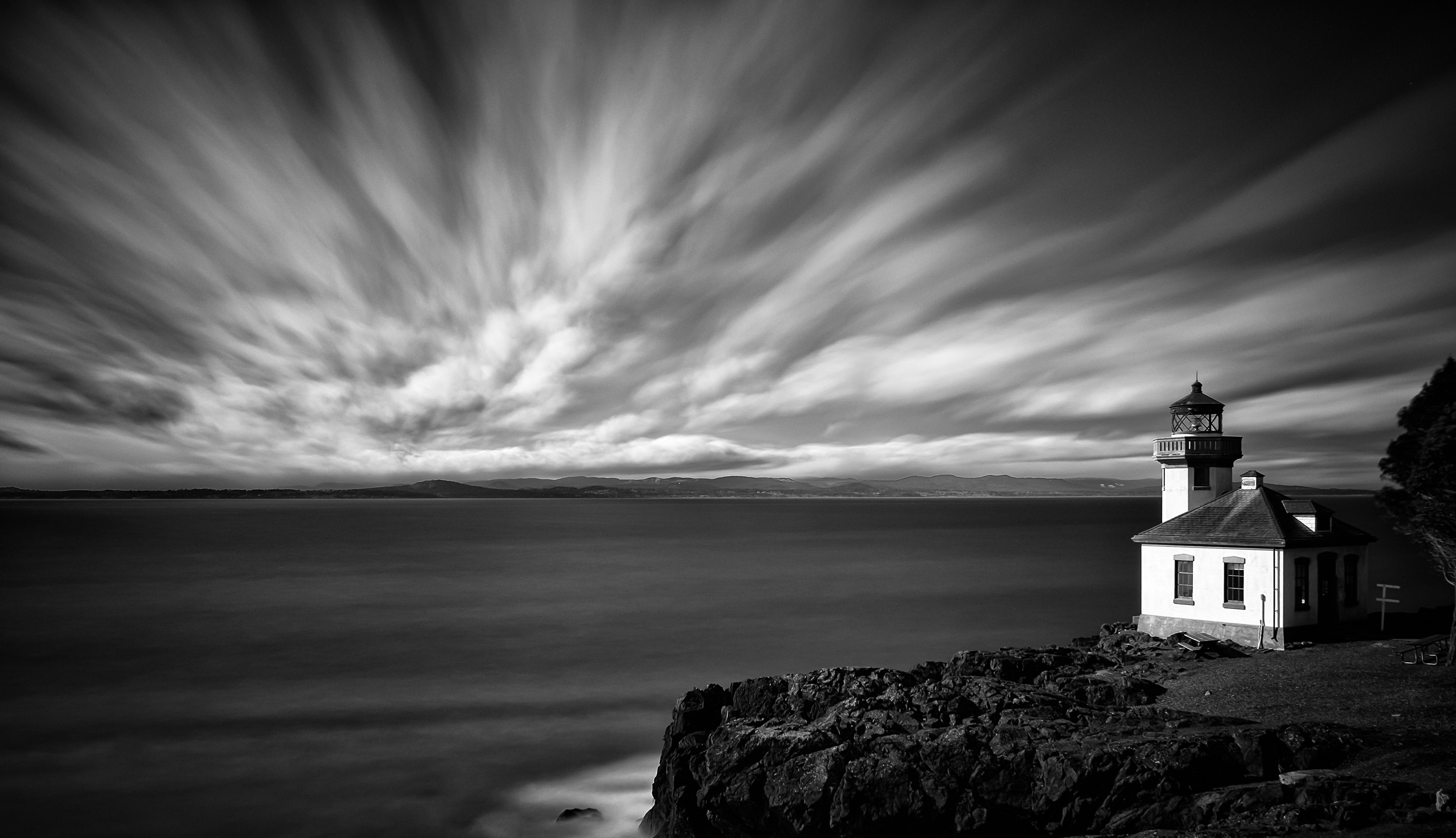 Lime Kiln Lighthouse - Lime Kiln State Park - Friday Harbor San Juan Island Washington